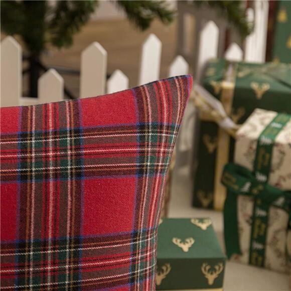 Pack of 2 Christmas Plaid Decorative Throw Pillow Covers Scottish Tartan Cushion - Picture 6 of 7